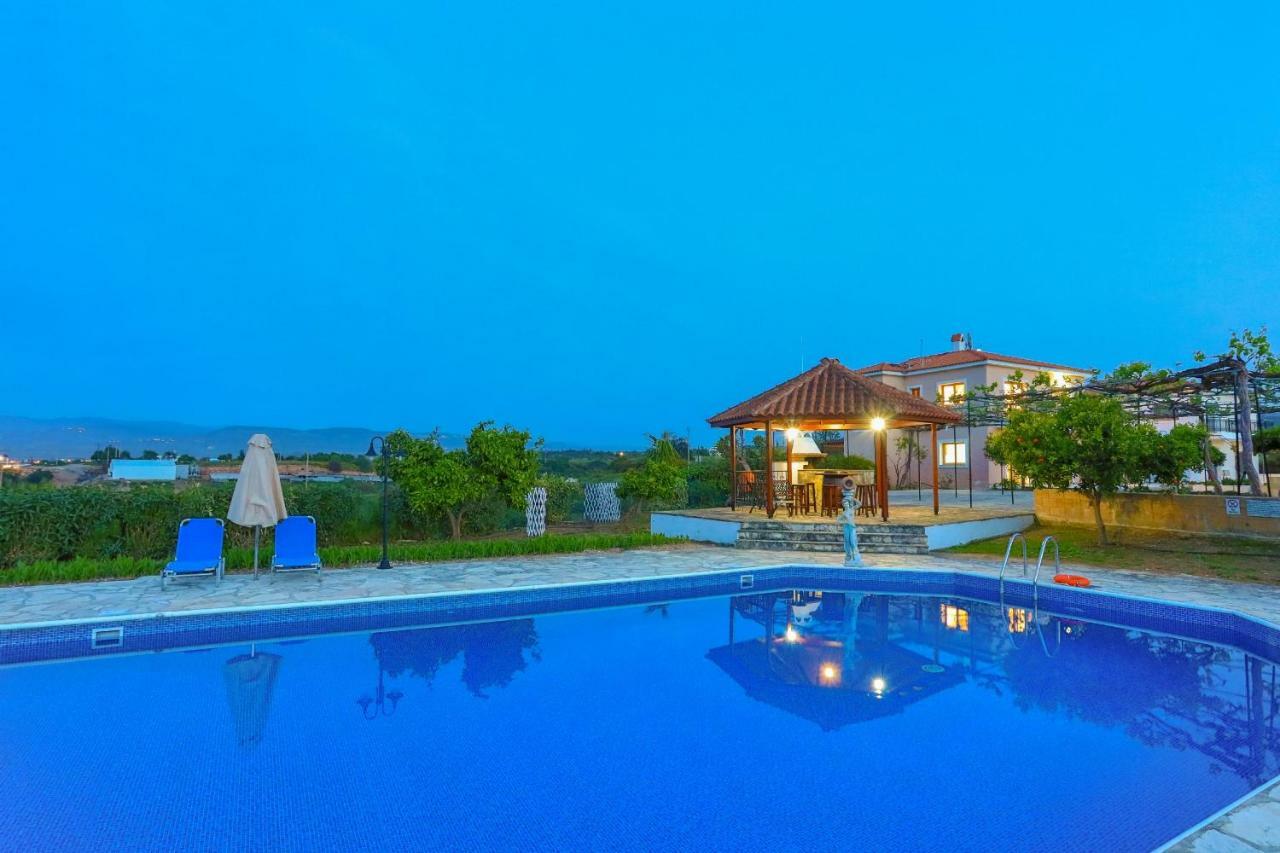 Villa Athina Finiki Polis ภายนอก รูปภาพ