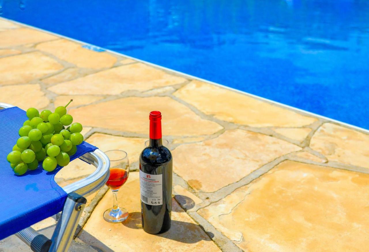 Villa Athina Finiki Polis ภายนอก รูปภาพ